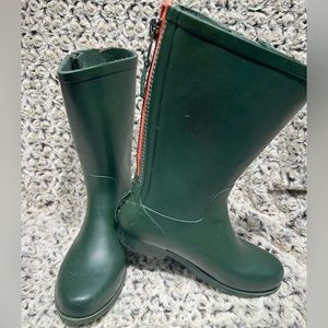 Steve Madden Girls’ Tsunami Rainboot US Size 2Y Gently worn.